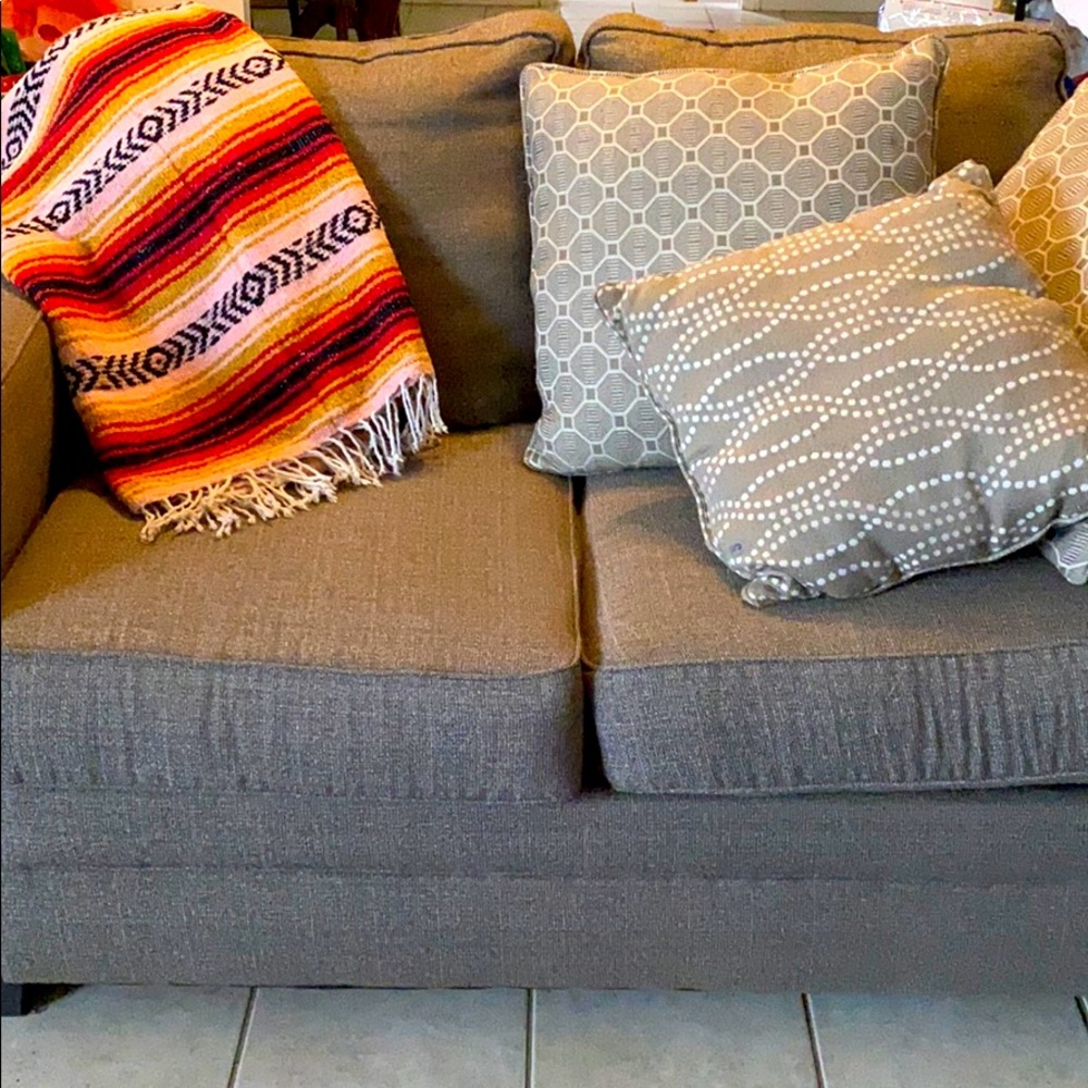 Handwoven throw over blankets. Made in Mexico.